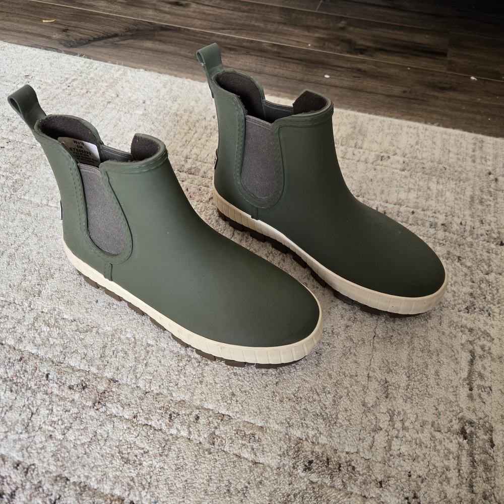 Sperry Green Rain Boots
